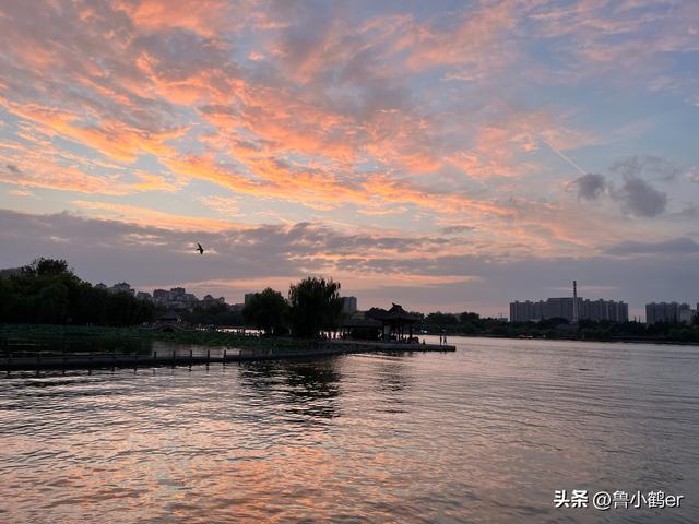 济的拼音是怎样的，济的拼音（语言 ，“厦门”应该怎么读）
