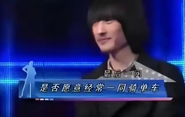 12年了，那个“宁可哭也要坐宝马”的女孩马诺，过得怎么样了？