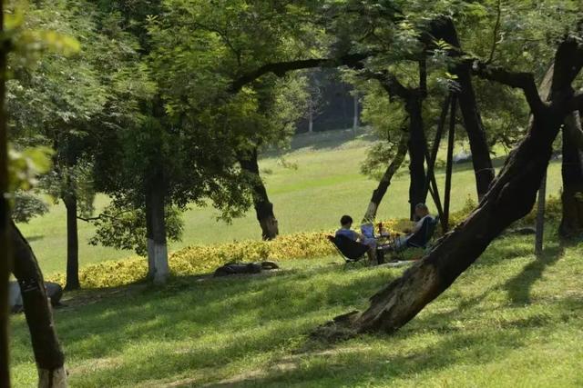 距离成都2小时小众的露营基地，成都近郊9个小众徒步露营耍水地