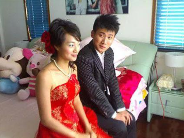 知名女主持朱丹：二婚嫁周一围，四年生两胎，生活有苦也有甜