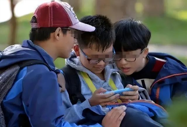 14岁孩子看不健康网站怎么样沟通,14岁的孩子叛逆不上学怎么办(学生用