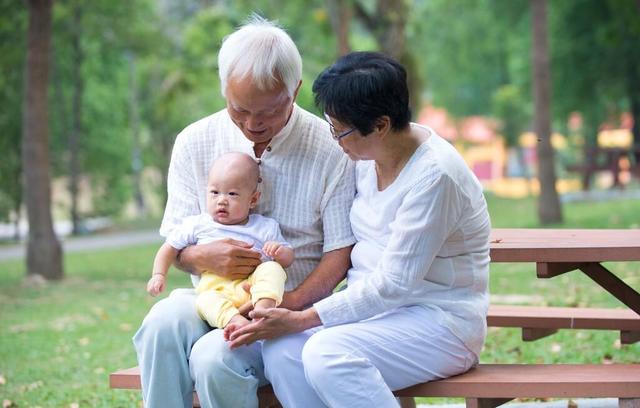 男人为什么会离婚，婚姻里什么情况男人会选择离婚（大多数的男人提离婚无非有2个原因）