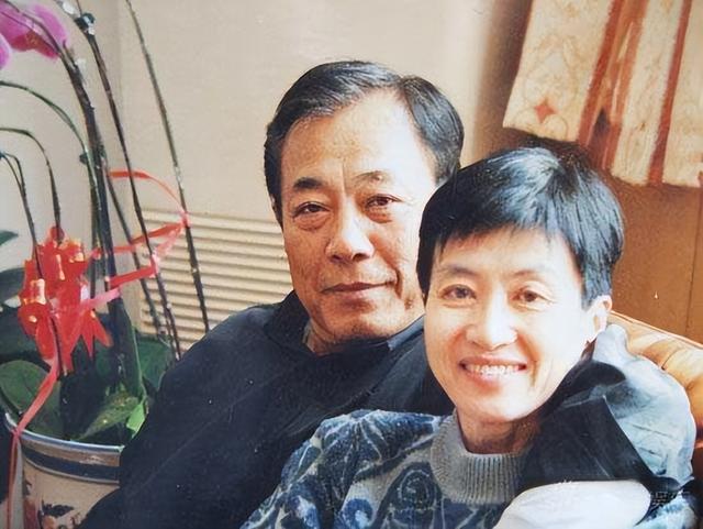 天龙八部扫地僧，天龙八部扫地僧真正身份（8位演艺圈中的“扫地僧”）