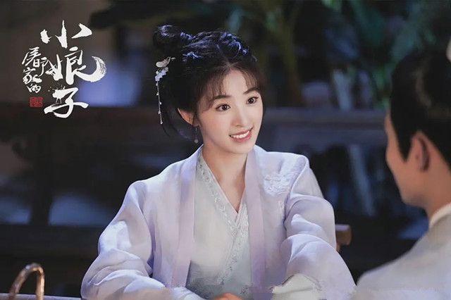 《爱很美味》刚收官，张含韵又有一部新剧将播，男主颜值演技在线