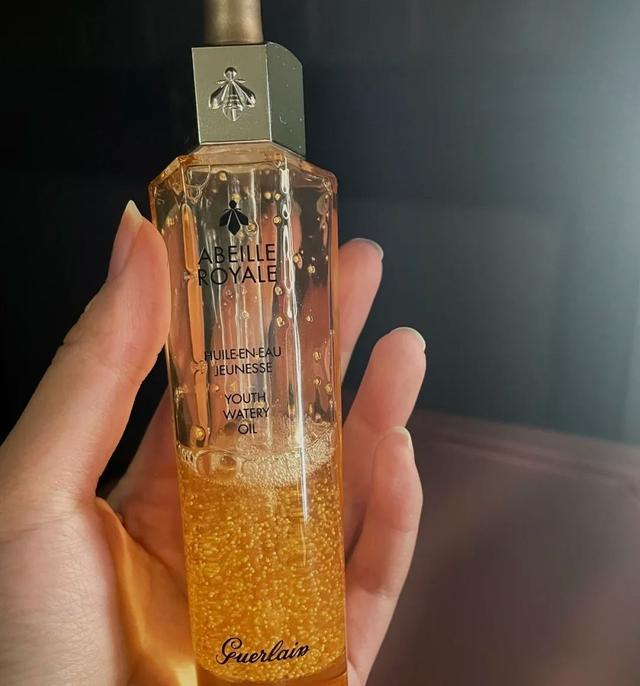 雅诗兰黛小棕瓶成分，雅诗兰黛小棕瓶成分是什么（SK2小灯泡、雅诗兰黛小棕瓶和兰蔻小黑瓶怎么选）