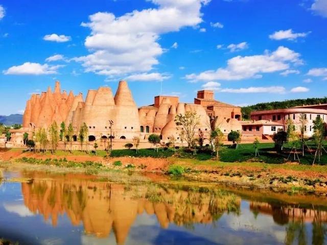 红河旅游攻略，云南红河旅游（云南红河州十二大旅游景点）