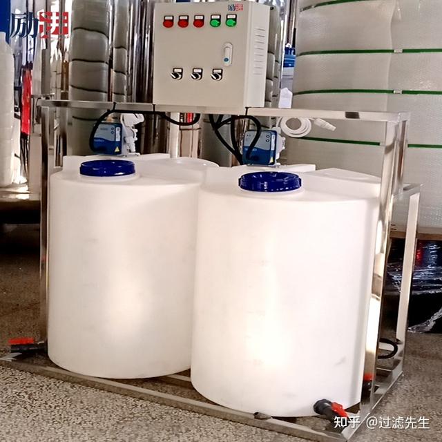 什么是智能加药柜，有什么作用（全自动加药装置特点和组成部分以及操作过程介绍）