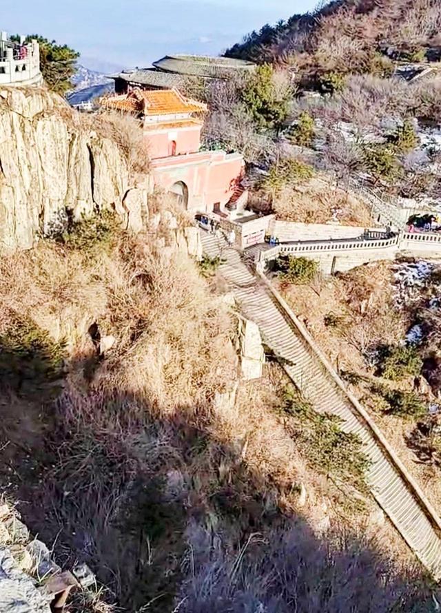 泰山好玩吗，泰山旅游攻略（此生不老，必去泰山）