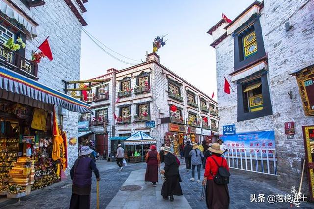 拉萨有什么好玩的，拉萨有什么好玩值得去的地方（隐藏着众多历史文化遗产）