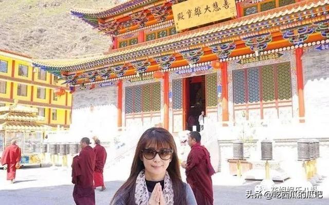 19岁女星被曝出轨，知名女星被曝“出轨”