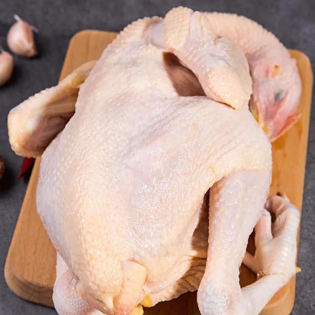 铁锅鸡的做法，地锅鸡的制作方法（炖着吃还是煲汤都很鲜美）