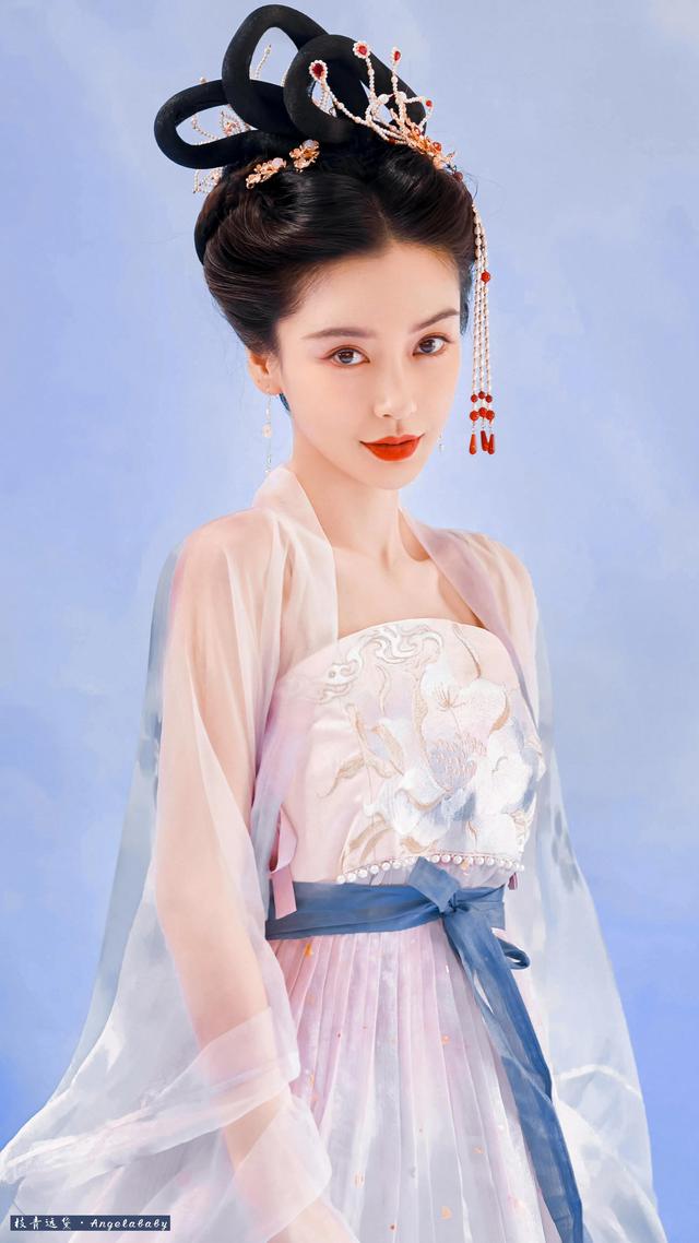 杨颖，微信头像，杨颖（angelababy中秋嫦娥玉兔大片）