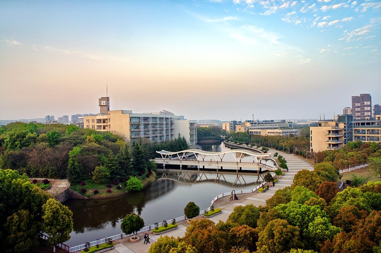 湖北经济学院招生就业网（湖北经济学院）