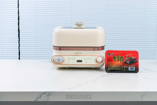 臭豆腐蒸制方法，蒸臭豆腐怎么做（解锁黑暗料理：空气炸臭豆腐）