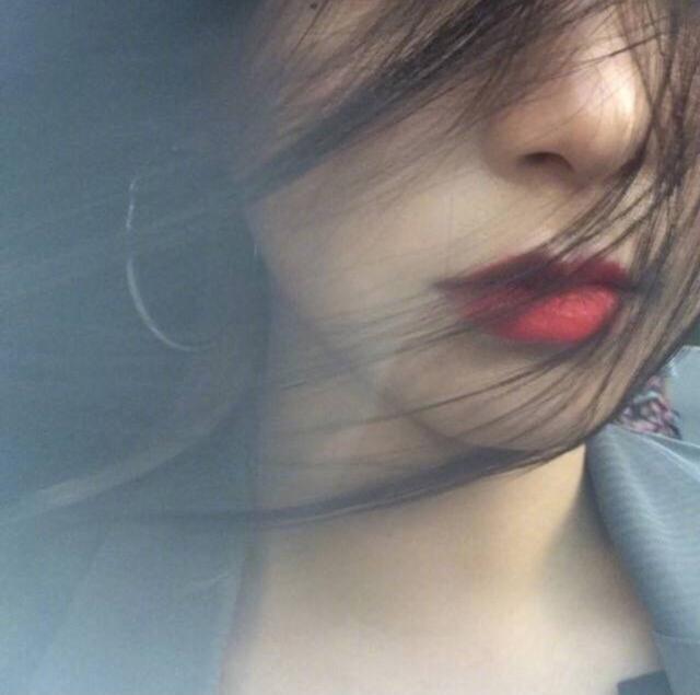 茶文案短句干净苦尽甘来，茶有浮沉