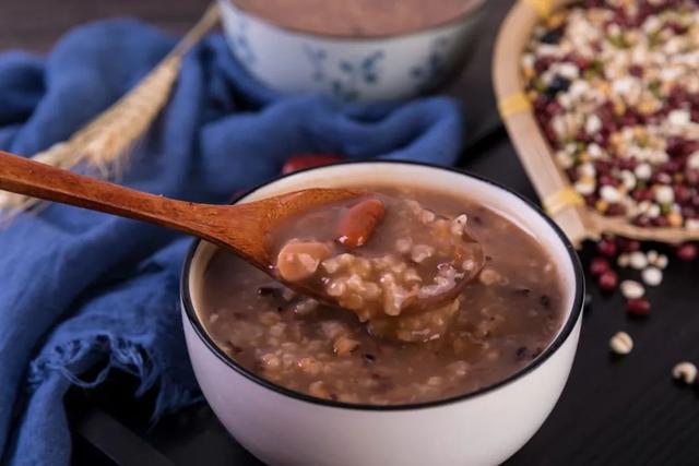 腊八节的诗句，腊八节的诗句小学（10首腊八诗词）