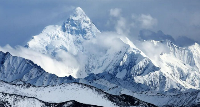 四川旅游景点推荐，四川旅游景点推荐表（四川最美二十个景区推荐）