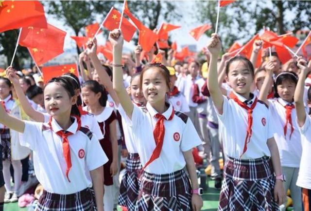 好看的名字符号组合，漂亮的名字（小学生“极简风”姓名走红）