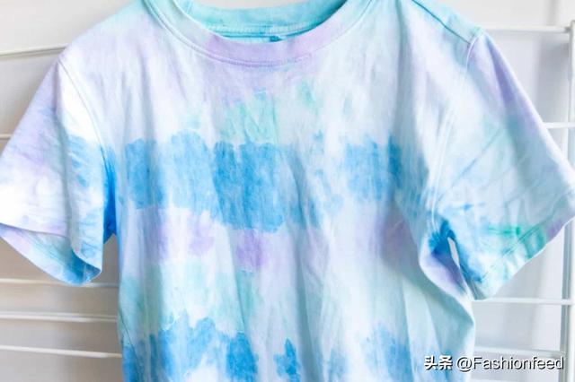 染衣服的染色剂需要加什么，如何用食用色素给衣服染色
