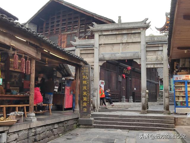 芙蓉镇门票多少钱，芙蓉古镇门票免费时间（自驾游湘西芙蓉镇）