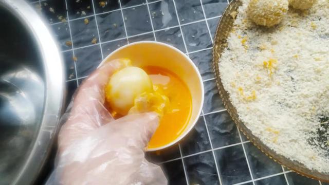 炸元宵的正确做法，炸元宵的正确做法视频（炸出的汤圆零失败还不嘣油）