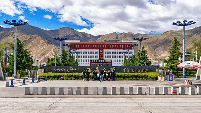 高考多少分可以考上大学，江苏211大学名单（高考多少分才能上大学）