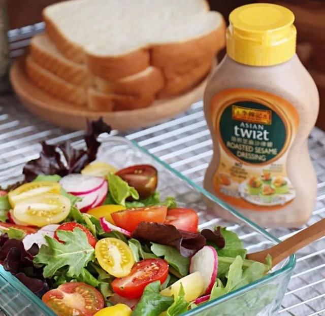 凯撒酱什么味道，凯撒酱是什么味道（美国超市常见的10种沙拉酱）