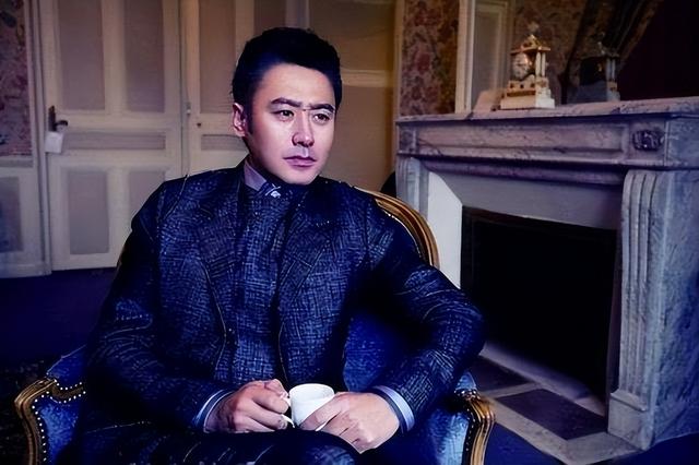 吴秀波个人资料，从雅痞大叔到永久退圈