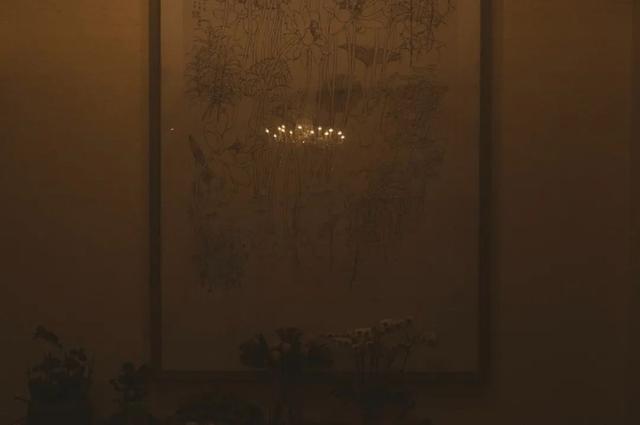 名人笑对挫折的事例简述，名人挫折的简短小故事50字左右（黄永玉：人只要笑，就没有输）