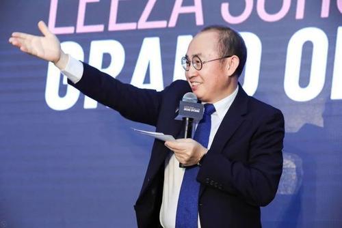 3位名人惨遭炮轰，年入上亿却一毛不拔，他们的钱究竟花哪儿了