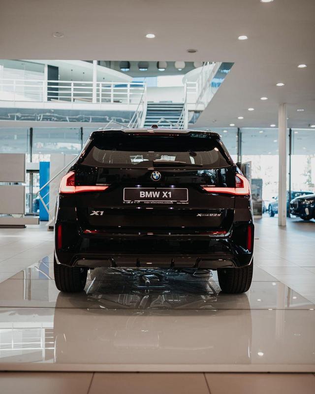 宝马黑武士是什么车，宝马黑武士是什么车型（配2.0T轻混动力）