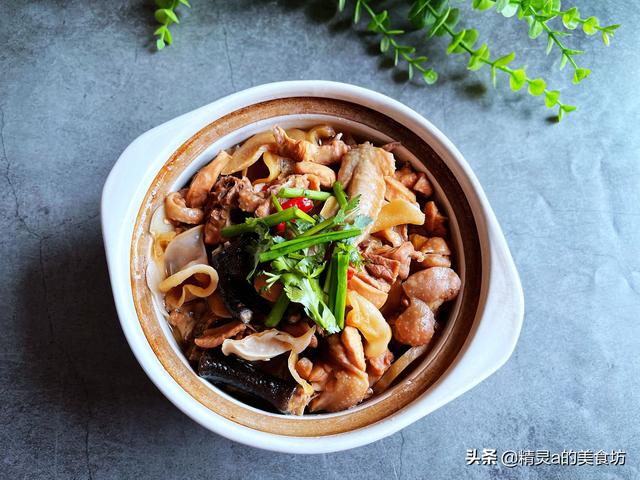 玉木耳怎么吃，木耳可以煮汤喝吗（这一道菜要多做给家人吃）