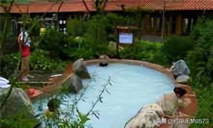 温泉旅游攻略国内著名的温泉，秋天泡温泉首选，中国十大温泉