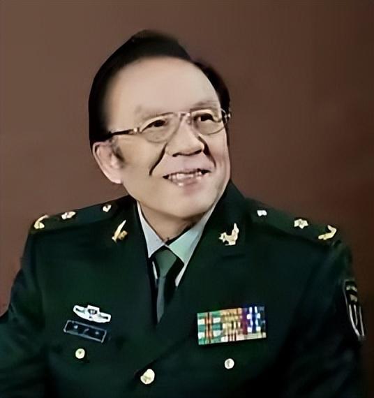 不仅名气大，军衔也高到吓人！这12个明星，个个一身正气堪称清流