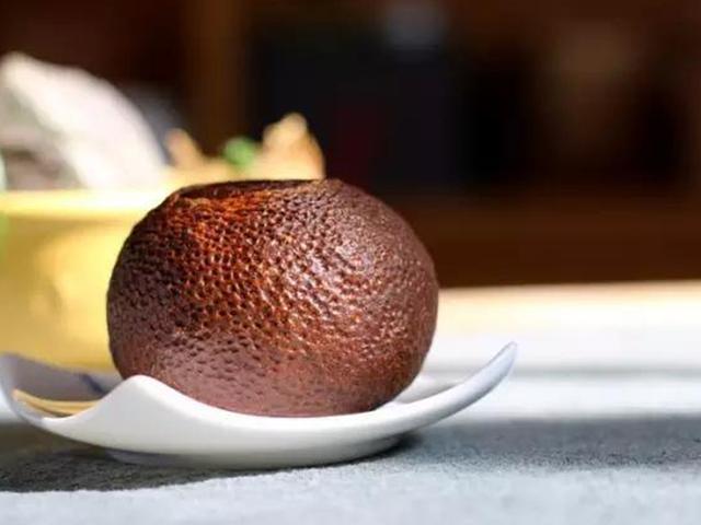 什么是柑普茶，桔普茶与柑普茶的区别（新会陈皮热度升高）