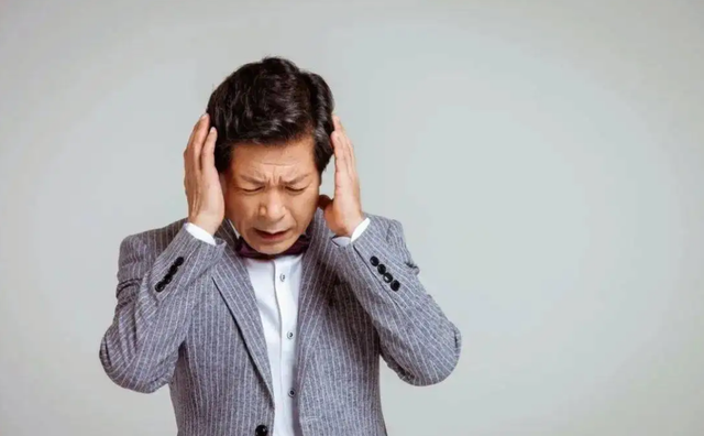 惊恐障碍患者的三大症状，惊恐障碍会有什么样的表现