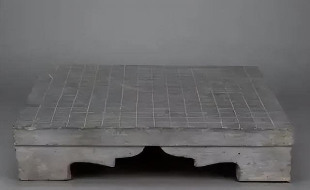 围棋棋盘有几个交叉点，围棋棋盘共有几个交叉点（古代的围棋是什么样子吗）