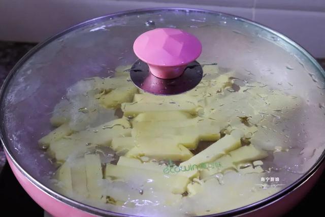 薯条的制作方法，自制薯条的方法（出锅比买的更好吃）