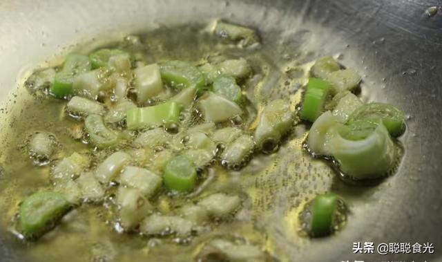 干香菇有保质期吗，干香菇一般要泡多久才能食用（建议家中常备这几种菜）