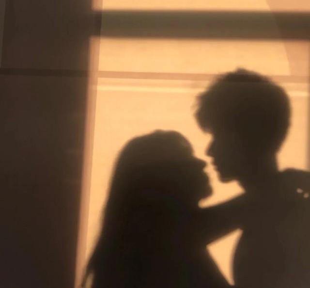 男友的生日留言句子，男友的生日留言句子简短（男朋友生日，又甜又撩人的文案）