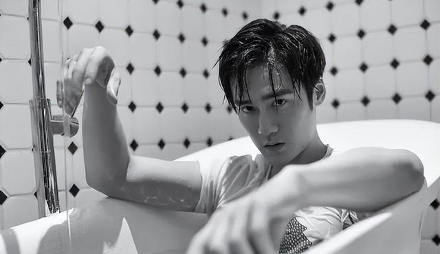 蒋劲夫家暴的来龙去脉，终于为他当初的粗暴行为