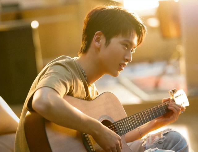 我和你的倾城时光播出日期，我和你的倾城时光什么时候播出（《遇见璀璨的你》今晚开播）