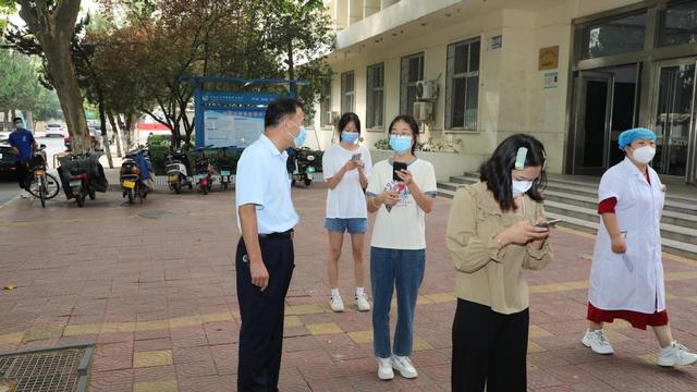 河南水利与环境职业学院，2021级河南水利与环境职业学院新生开学时间和入学指南及入学军训考试（河南水利与环境职业学院7000余名小萌新来啦）