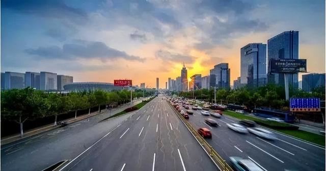 厦门经十路东延最新规划线路图，只是厦门经济发展的基础之一