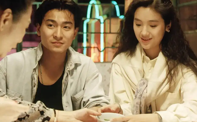 汶川地震募捐晚会，爱的奉献赈灾晚会（4亿人观看刘德华线上演唱会）