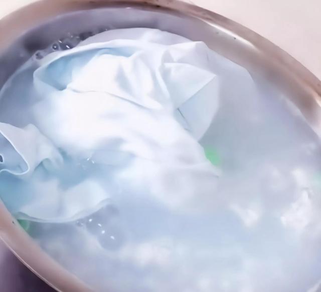 手指扎刺了怎么弄出来，手指被扎刺后如何才能清除（分享14个生活小妙招）