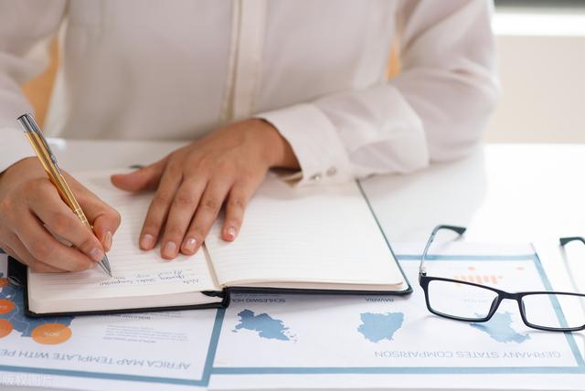 微写作的技巧，微写作的三个技巧（3个技巧写微头条月入5000+）