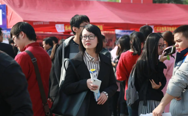 上海财经大学怎么样，上海财经大学浙江学院怎么样，好不好（比985牛的“211”大学）