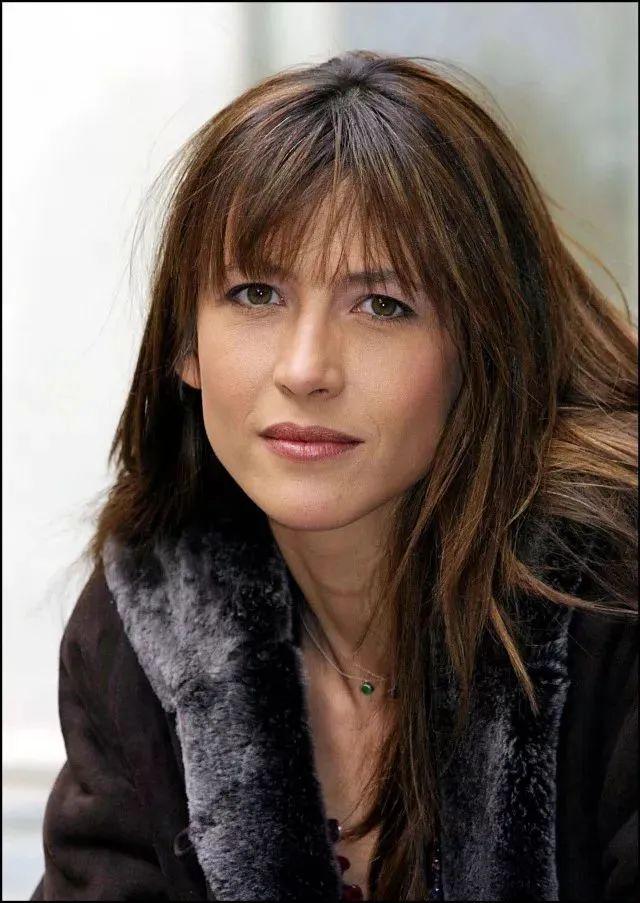 阿尔及利亚女人,阿尔及利亚是什么人种(这个美到无法形容的女人有多