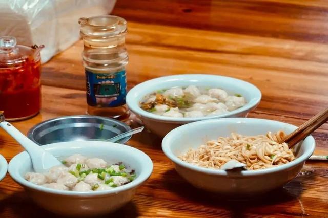芋饺的做法比例，做芋饺的比例窍门（想赖在这个“小吃内卷地”吃到撑）